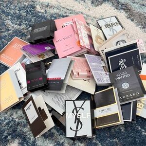 Mystery box of 5 assorted fragrance samples!